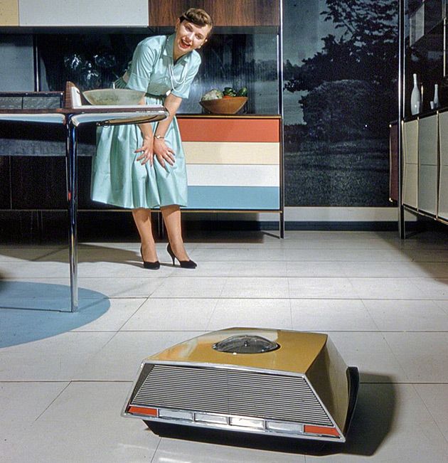 Robot sprzątający Robo-vac firmy Whirlpool prezentowany na wystawie Miracle Kitchen of the Future w Moskwie.